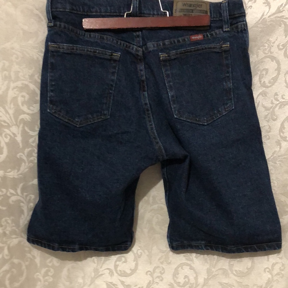 Wrangler Denim long Shorts Size 30 Like New - Picture 5 of 7
